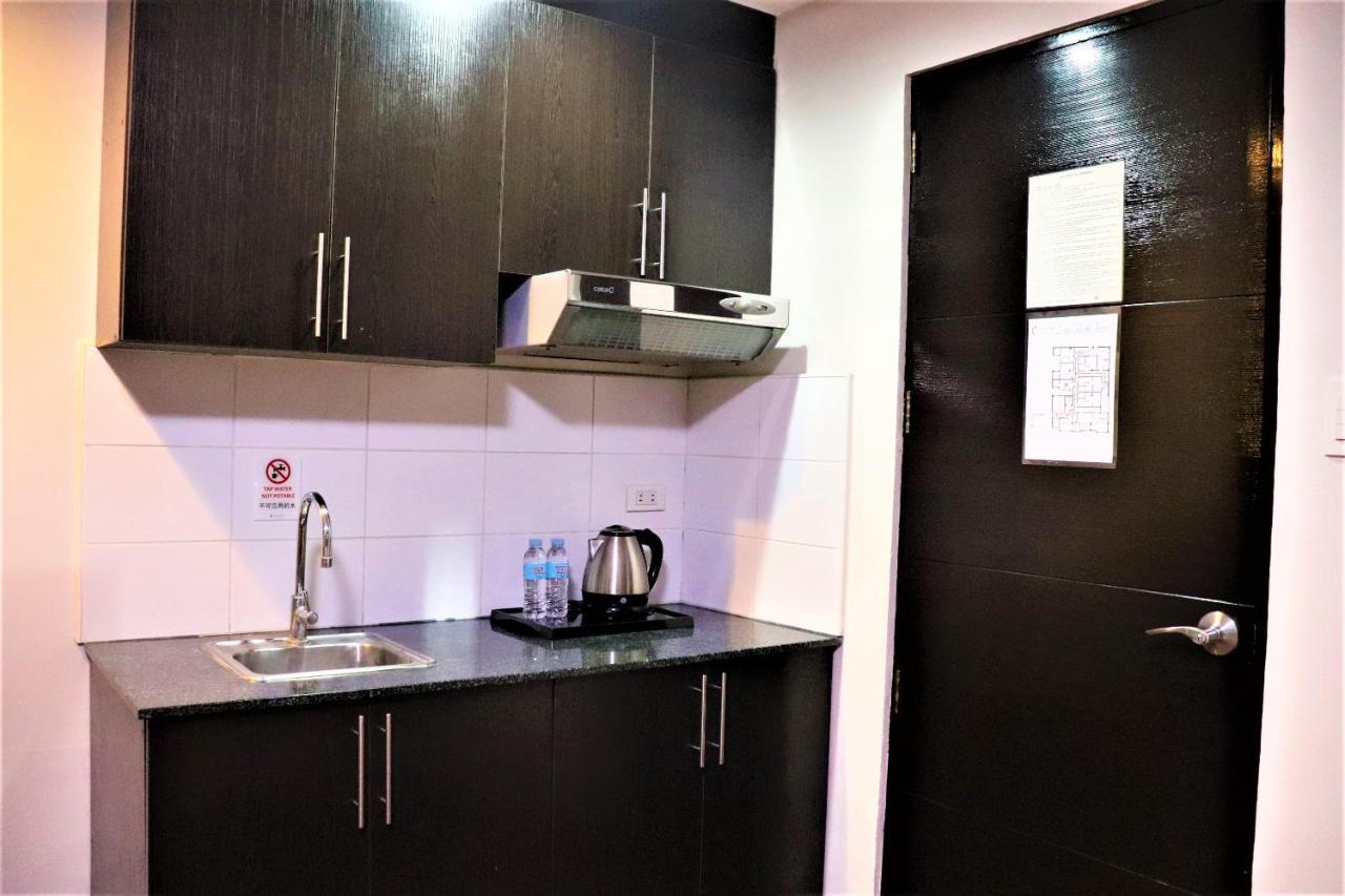 The Studio 18 Residences Manille Extérieur photo