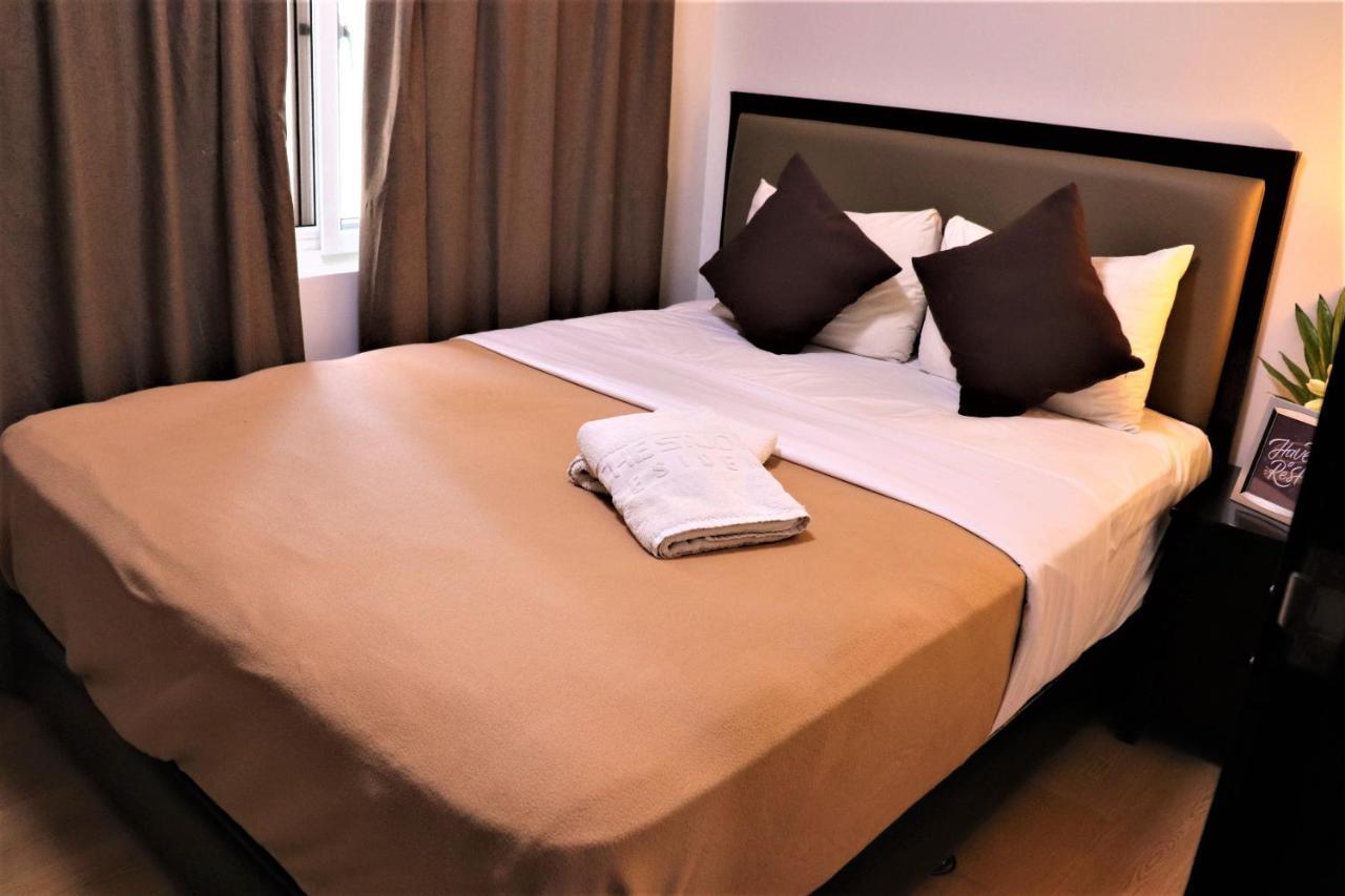 The Studio 18 Residences Manille Extérieur photo