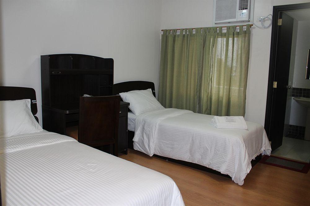 The Studio 18 Residences Manille Extérieur photo